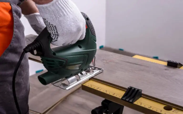 Cutting laminate flooring with a circular saw: 8 Advantages